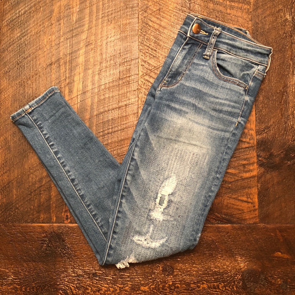 AEO Ripped Super Stretch Jegging Jean
